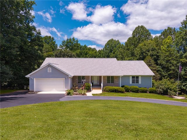 429 Burns Mill Road, West Union, SC 29696