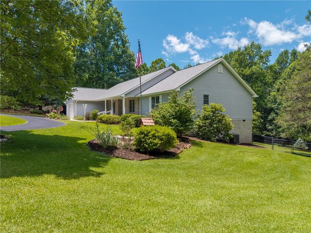 429 Burns Mill Road, West Union, SC 29696