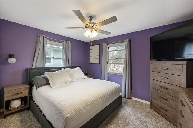 1436 9th St, Marion, IA 52302