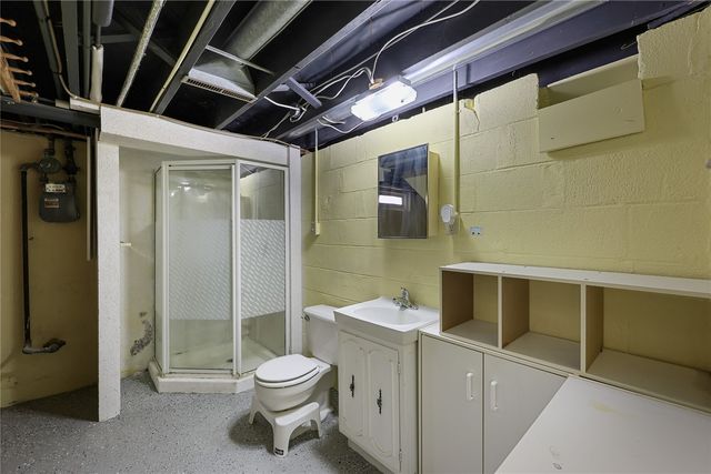 1436 9th St, Marion, IA 52302