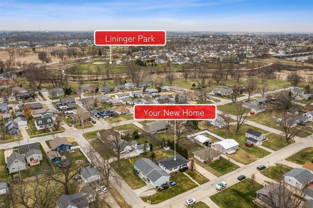 1436 9th St, Marion, IA 52302