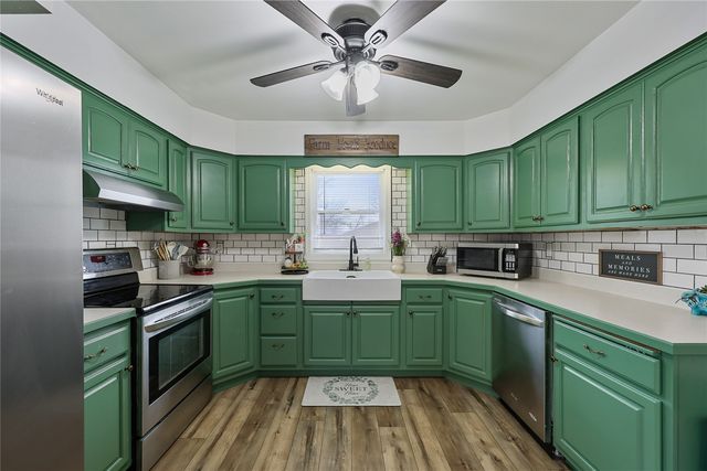 1436 9th St, Marion, IA 52302