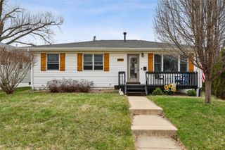 1436 9th St, Marion, IA 52302