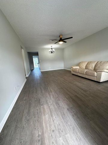 4583 Arthur Street, Palm Beach Gardens, FL 33418