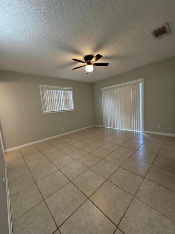 4583 Arthur Street, Palm Beach Gardens, FL 33418