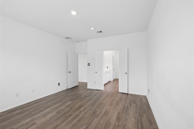 19179 Pinewood Grove Trail, New Caney, TX 77357