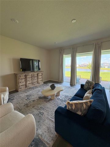 8243 FENTON STREET, Orlando, FL 32836