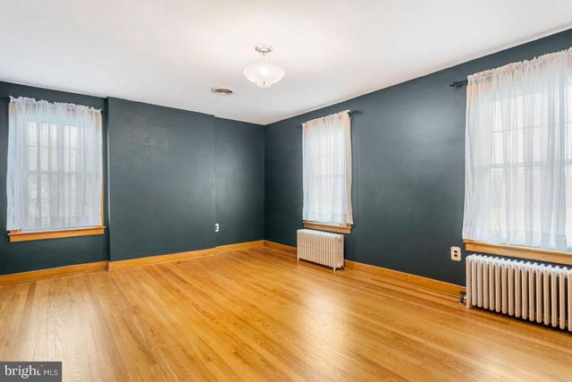 1241 GRANDVIEW RD, Hanover, PA 17331