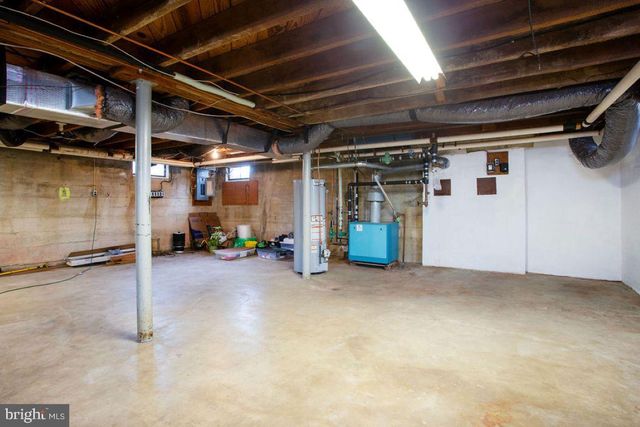1241 GRANDVIEW RD, Hanover, PA 17331