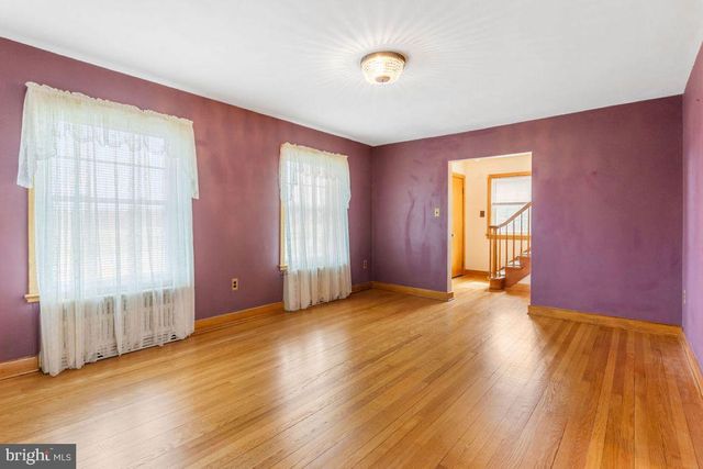 1241 GRANDVIEW RD, Hanover, PA 17331