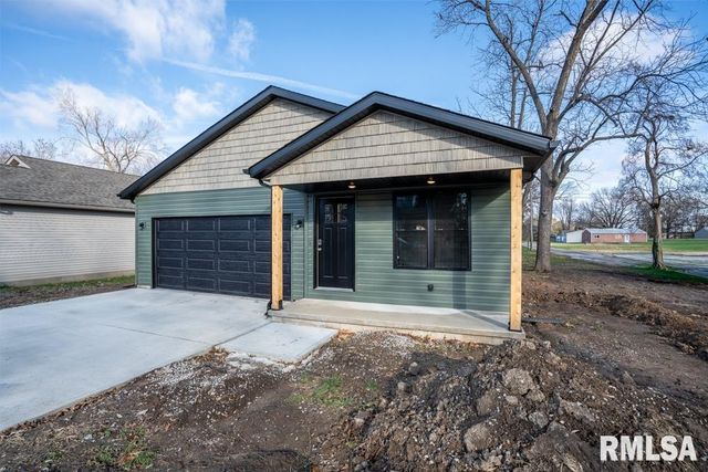 1801 W ADAMS Street, Herrin, IL 62948