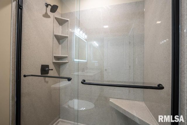 1801 W ADAMS Street, Herrin, IL 62948