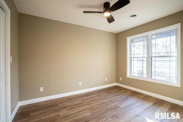 1801 W ADAMS Street, Herrin, IL 62948