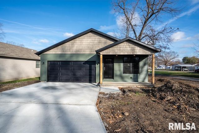 1801 W ADAMS Street, Herrin, IL 62948