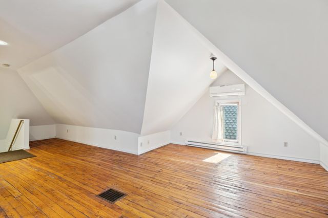 2447 Colfax Avenue S, Minneapolis, MN 55405