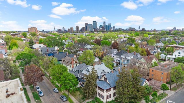 2447 Colfax Avenue S, Minneapolis, MN 55405
