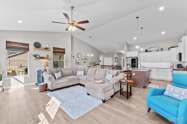 224 Meridian Oaks Drive, Glen Carbon, IL 62034