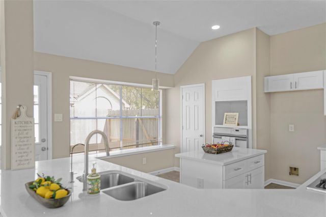 1415 Amber Knoll Court, Houston, TX 77062