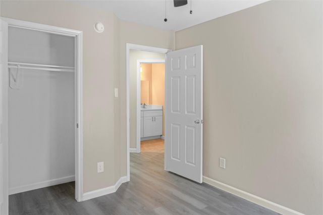 1415 Amber Knoll Court, Houston, TX 77062