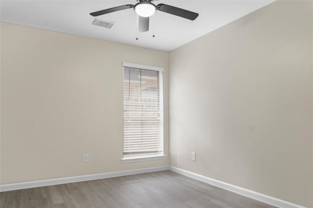 1415 Amber Knoll Court, Houston, TX 77062