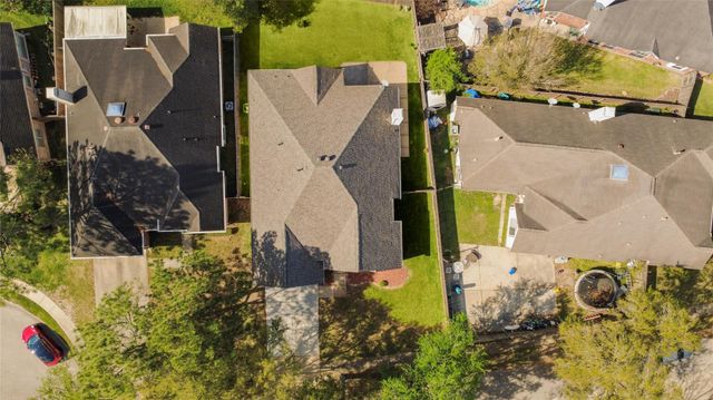 1415 Amber Knoll Court, Houston, TX 77062