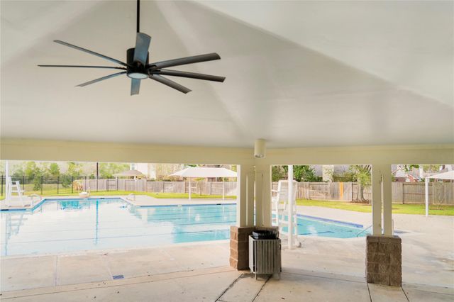 1415 Amber Knoll Court, Houston, TX 77062