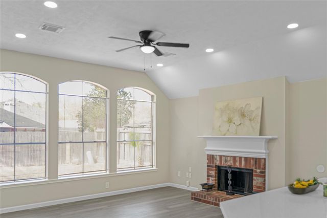 1415 Amber Knoll Court, Houston, TX 77062