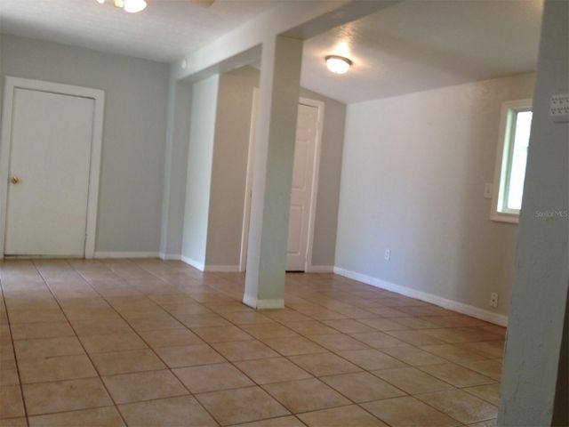 1328 CLOVERLAWN AVENUE B, Orlando, FL 32806