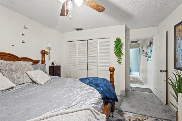 6691 S Pine Court, West Palm Beach, FL 33418