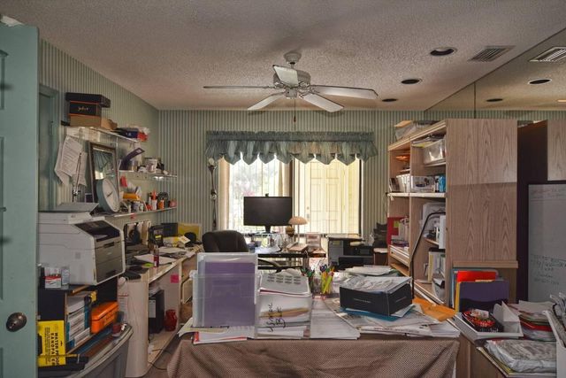 6691 S Pine Court, West Palm Beach, FL 33418