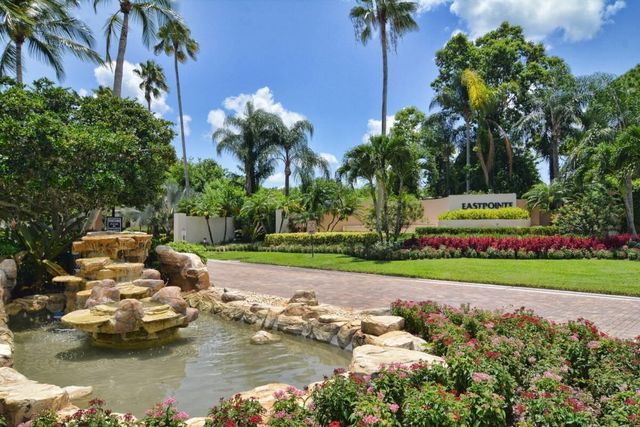 6691 S Pine Court, West Palm Beach, FL 33418