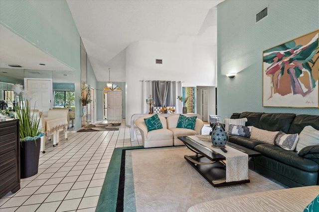 6691 S Pine Court, West Palm Beach, FL 33418