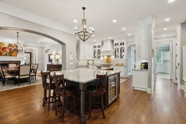 1075 Natchez Valley Ln, Franklin, TN 37064