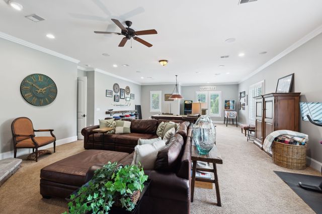 1075 Natchez Valley Ln, Franklin, TN 37064