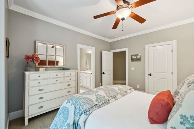 1075 Natchez Valley Ln, Franklin, TN 37064