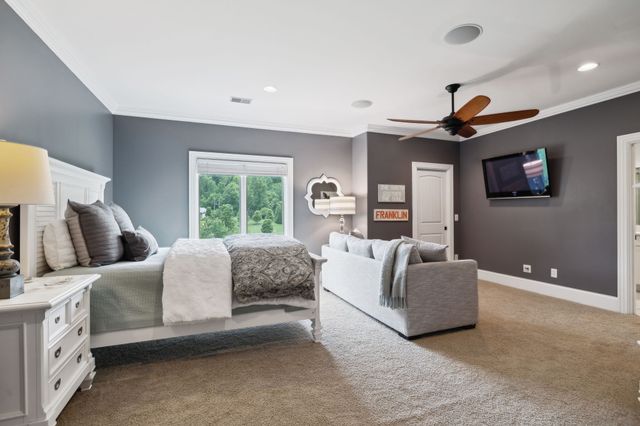 1075 Natchez Valley Ln, Franklin, TN 37064