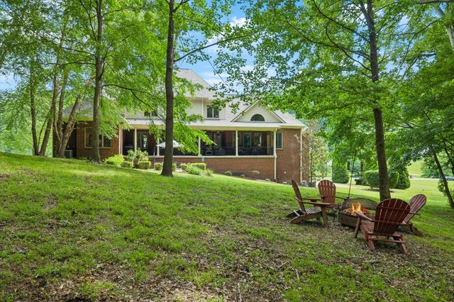 1075 Natchez Valley Ln, Franklin, TN 37064