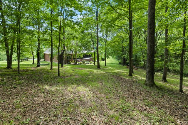 1075 Natchez Valley Ln, Franklin, TN 37064