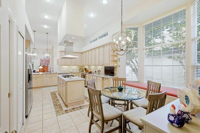 7304 SAINT GEORGES WAY, University Park, FL 34201