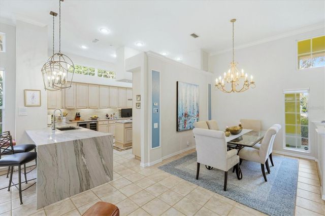 7304 SAINT GEORGES WAY, University Park, FL 34201