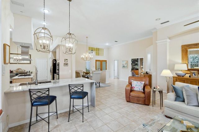 7304 SAINT GEORGES WAY, University Park, FL 34201