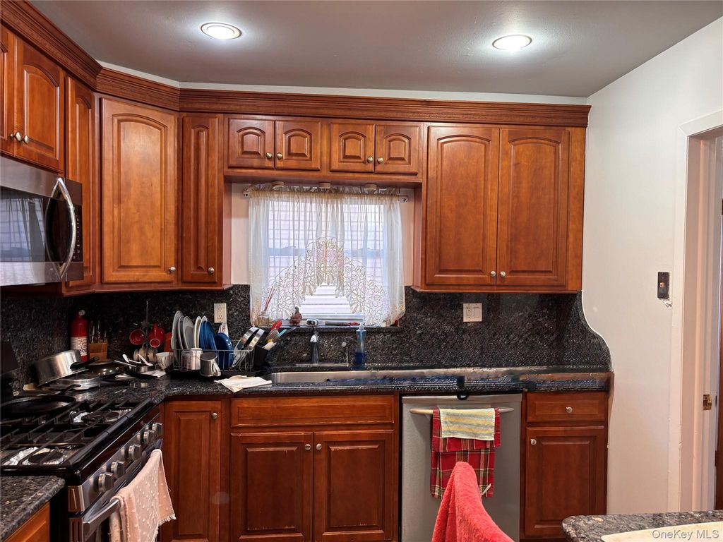 22-37 128 street 1, College Point, NY 11356