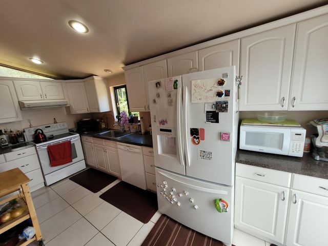 1060 NE 122nd Street, North Miami, FL 33161