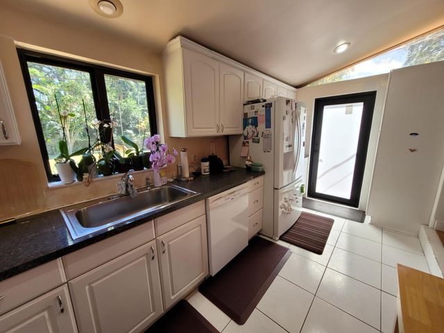 1060 NE 122nd Street, North Miami, FL 33161