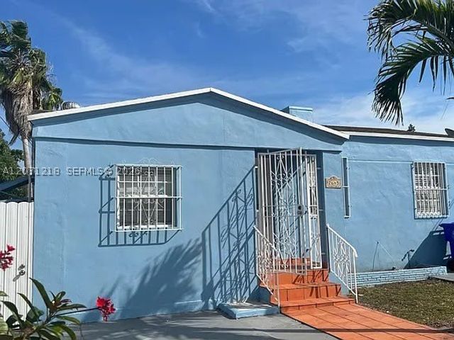 2645 SW 33rd Ave, Miami, FL 33133
