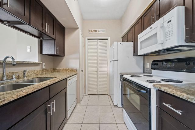 6500 Harbor Town Drive 2808, Houston, TX 77036