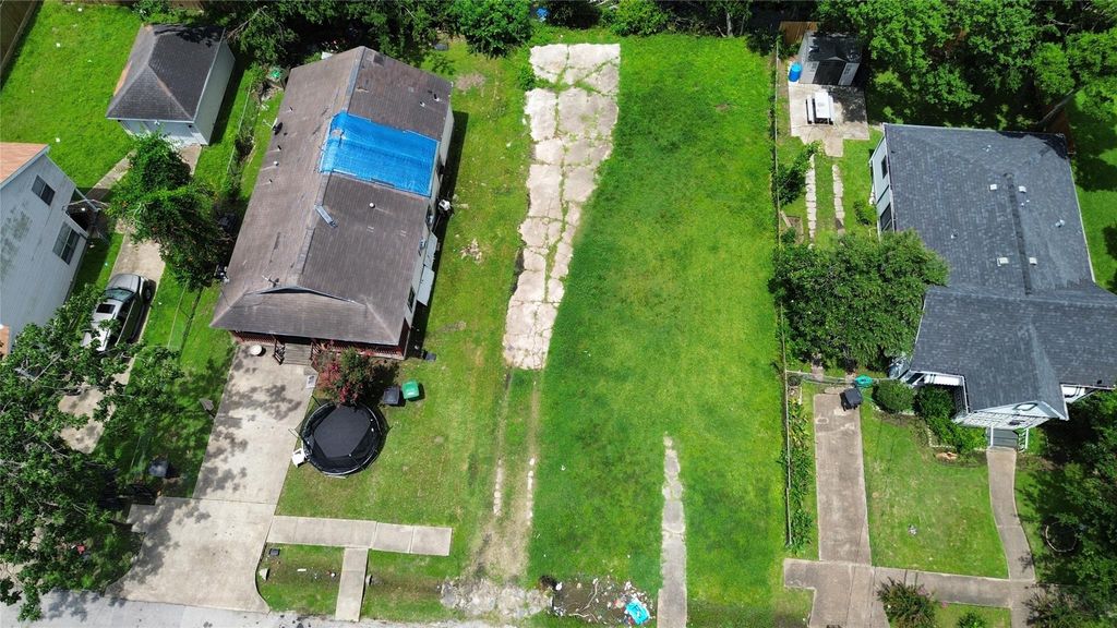 1501 Featherstone Street, Houston, TX 77020
