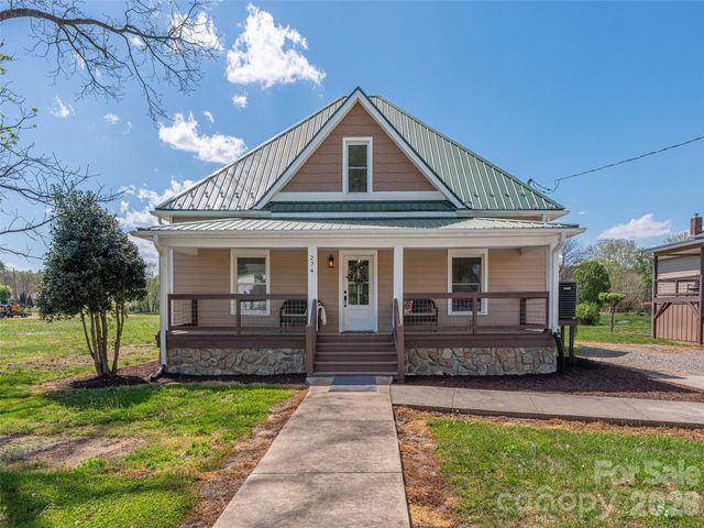 274 Charles Street, Clyde, NC 28721