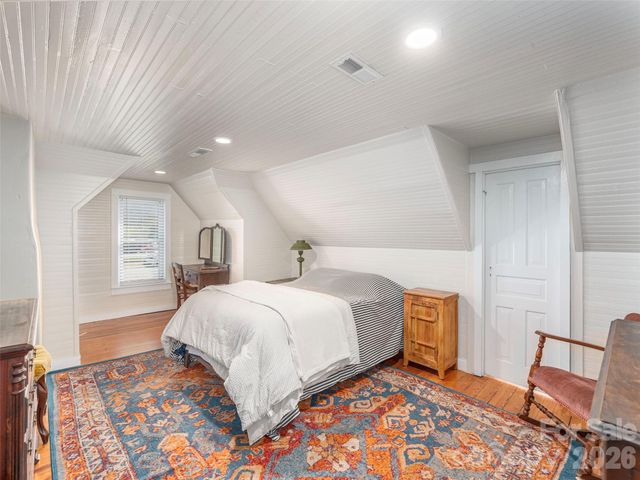 274 Charles Street, Clyde, NC 28721