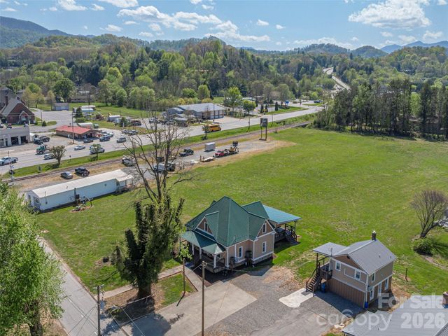 274 Charles Street, Clyde, NC 28721